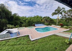 Brugmansia Country Hotel