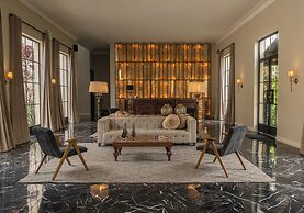 HOTEL PLAZA 79
