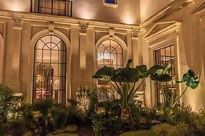 HOTEL PLAZA 79