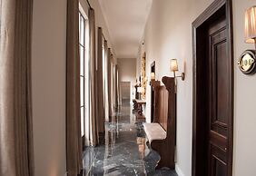 HOTEL PLAZA 79