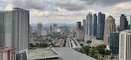 Summer Suites KLCC by Luna