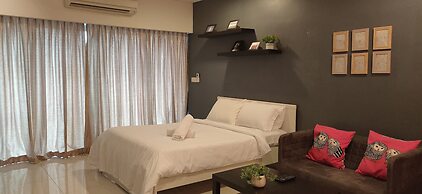 Summer Suites KLCC by Luna