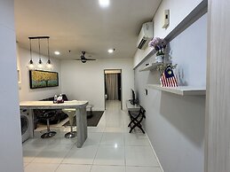 Summer Suites KLCC by Luna