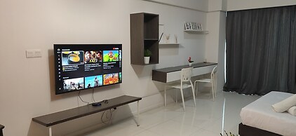 Summer Suites KLCC by Luna