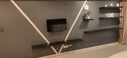 Summer Suites KLCC by Luna