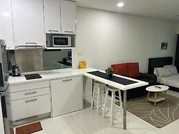 Summer Suites KLCC by Luna