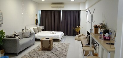 Summer Suites KLCC by Luna