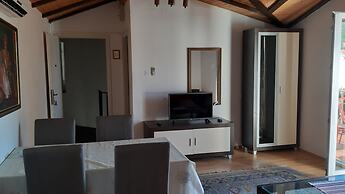 Apartments Oleandar Selce