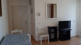 Apartments Oleandar Selce