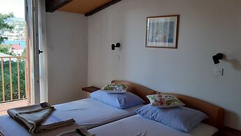 Apartments Oleandar Selce