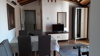 Apartments Oleandar Selce