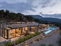 Le Grand Bleu Resort