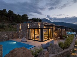 Le Grand Bleu Resort