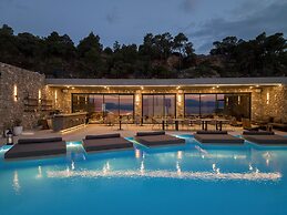 Le Grand Bleu Resort