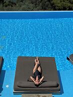 Le Grand Bleu Resort