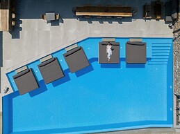 Le Grand Bleu Resort