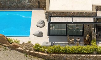 Le Grand Bleu Resort