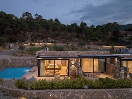 Le Grand Bleu Resort