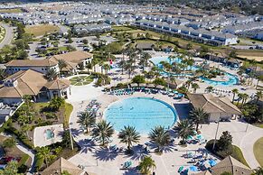 Splendid 4 Bd w/ Pool Close to Disney @ Champions Gate 1006