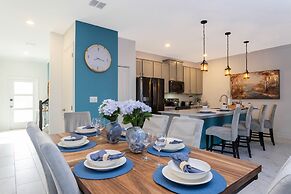 Splendid 4 Bd w/ Pool Close to Disney @ Champions Gate 1006