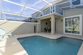 Splendid 4 Bd w/ Pool Close to Disney @ Champions Gate 1006