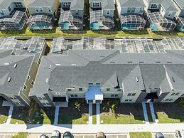 Splendid 4 Bd w/ Pool Close to Disney @ Champions Gate 1006