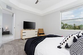 Gorgeous 3Bd 8 Guests @Storey Lake Resort Close to Disney 101 3191