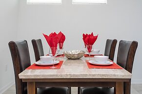 Gorgeous 3Bd 8 Guests @Storey Lake Resort Close to Disney 101 3191