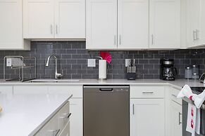 Gorgeous 3Bd 8 Guests @Storey Lake Resort Close to Disney 101 3191