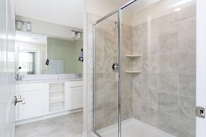 Family Friendly 2 Bd Close to Disney @ Storey Lake 105 3161