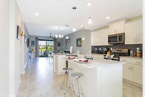 Stunning 2Bd Apto Close to Disney @ Storey Lake 105 3171