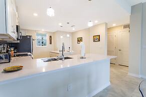 Stunning 2Bd Apto Close to Disney @ Storey Lake 105 3171