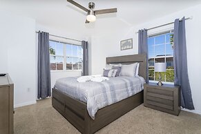 Beautiful 5Bd Single Family w/ Game Room @ 106 Lake Wilson Preserve