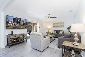 Beautiful 5Bd Single Family w/ Game Room @ 106 Lake Wilson Preserve