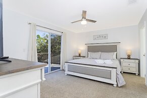 Beautiful 5Bd Single Family w/ Game Room @ 106 Lake Wilson Preserve