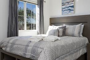 Beautiful 5Bd Single Family w/ Game Room @ 106 Lake Wilson Preserve