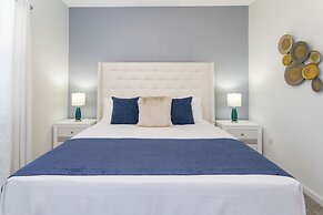 Luxury 2 Bd Close to Disney @ Champions Gate 1071