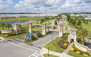 Luxury 2 Bd Close to Disney @ Champions Gate 1071