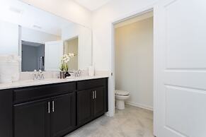 Luxury 2 Bd Close to Disney @ Champions Gate 1071