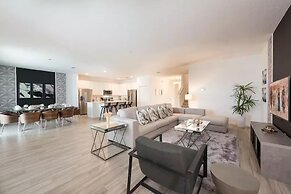 Luxury 8Bd with Pool @ Sonoma Resort 2639