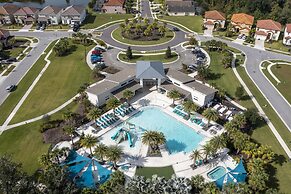 Wonderful Single-Family 4 Bd w/ Pool Close to Disney @ Veranda Palms 2