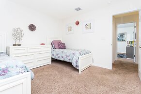Wonderful Single-Family 4 Bd w/ Pool Close to Disney @ Veranda Palms 2