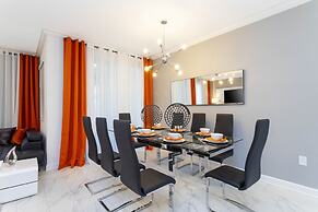 Gorgeous 4 Bd w/ Pool Close to Disney @ Storey Lake 2963