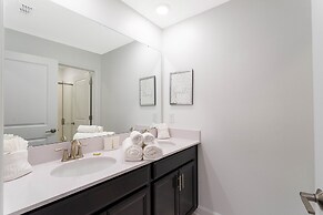 Gorgeous 4 Bd w/ Pool Close to Disney @ Storey Lake 2963