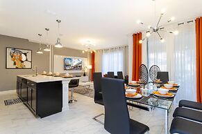 Gorgeous 4 Bd w/ Pool Close to Disney @ Storey Lake 2963