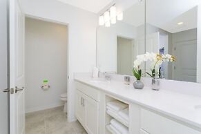 Gorgeous 2 Bedroom Apartment Close to Disney 305 3191