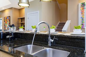 Stunning 4 Bd Close To Disney @ Magic Village 3247