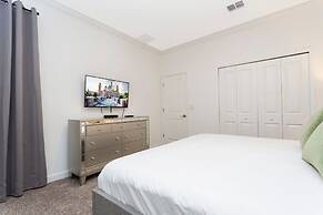 Stunning Family Friendly 5 Bd w/ Pool Close to Disney @ Storey Lake 42