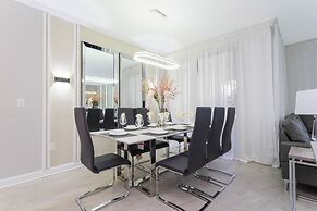 Gorgeous 4Bd Close to Disney w/ Pool @ Storey Lake 4245