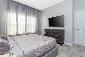 Gorgeous 4Bd Close to Disney w/ Pool @ Storey Lake 4245